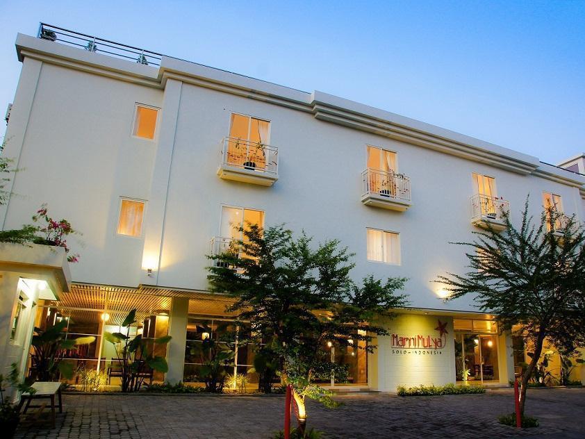 Hotel Marni Mulya Surakarta  ภายนอก รูปภาพ
