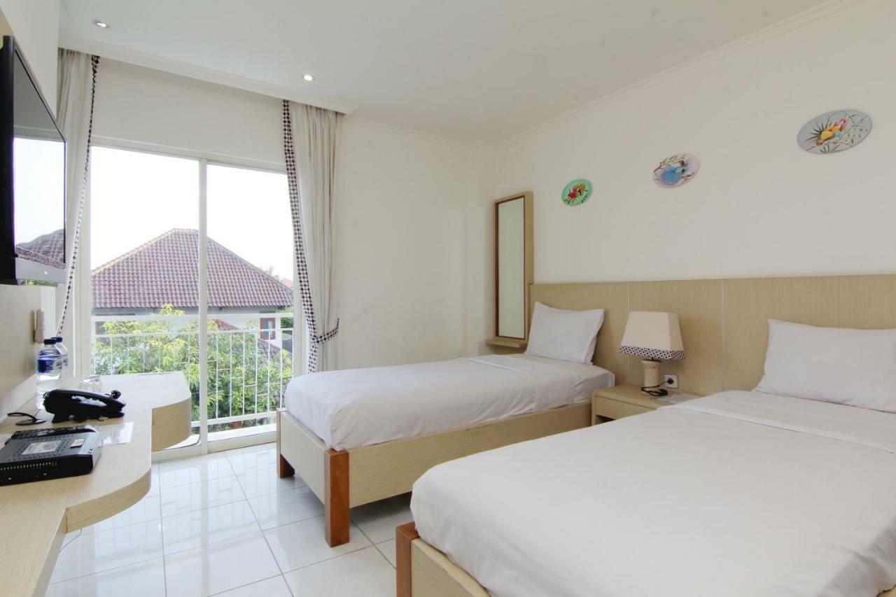 Hotel Marni Mulya Surakarta  ภายนอก รูปภาพ