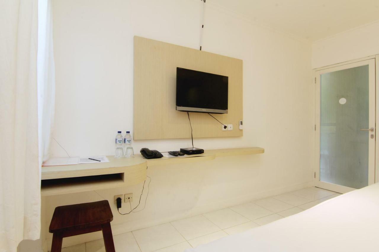 Hotel Marni Mulya Surakarta  ภายนอก รูปภาพ