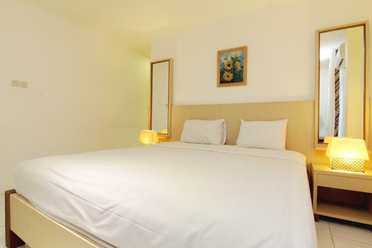 Hotel Marni Mulya Surakarta  ภายนอก รูปภาพ
