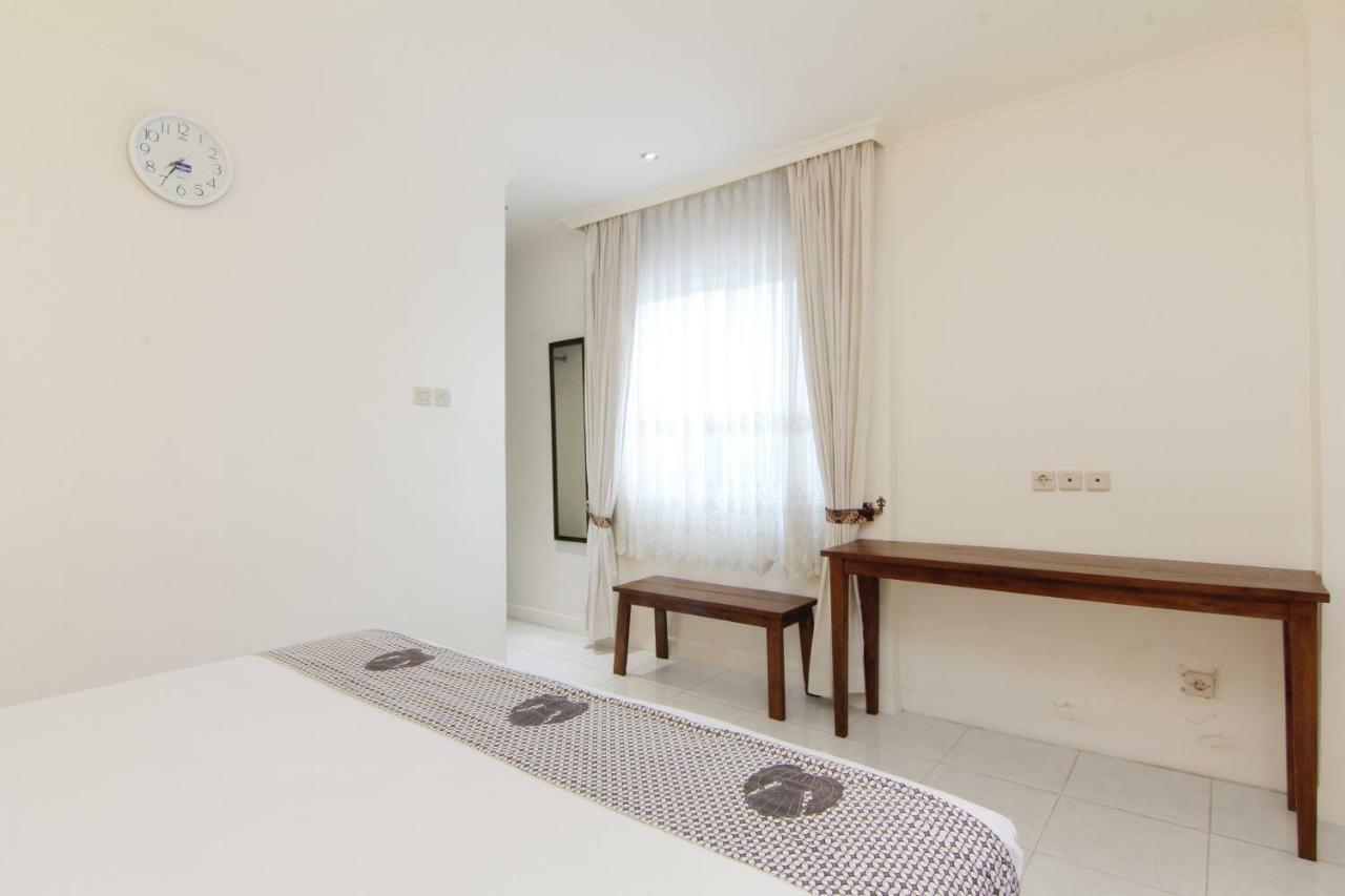 Hotel Marni Mulya Surakarta  ภายนอก รูปภาพ