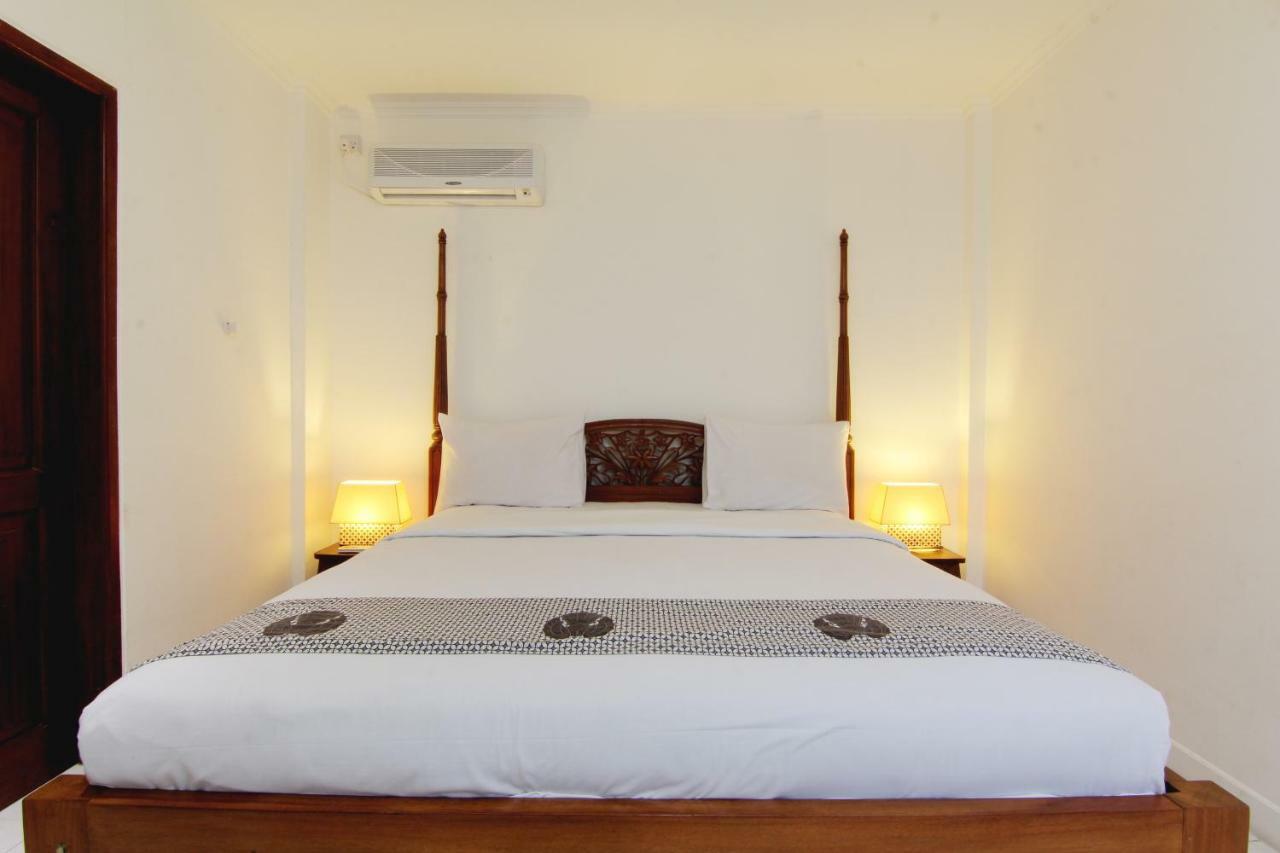 Hotel Marni Mulya Surakarta  ภายนอก รูปภาพ